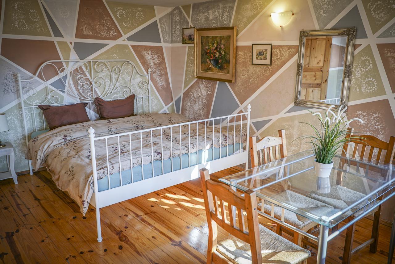 Hotel Rooster House Veliko Tărnovo Esterno foto