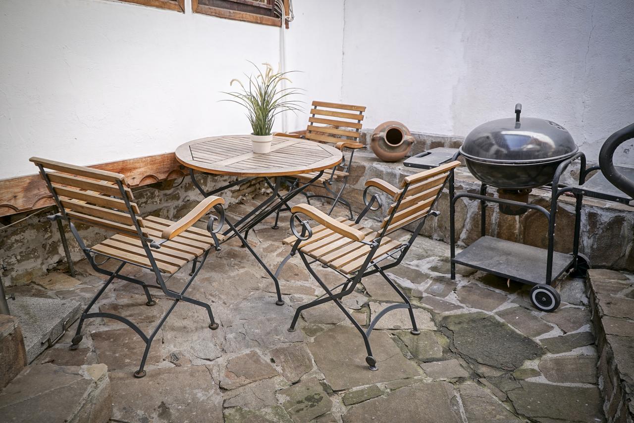 Hotel Rooster House Veliko Tărnovo Esterno foto
