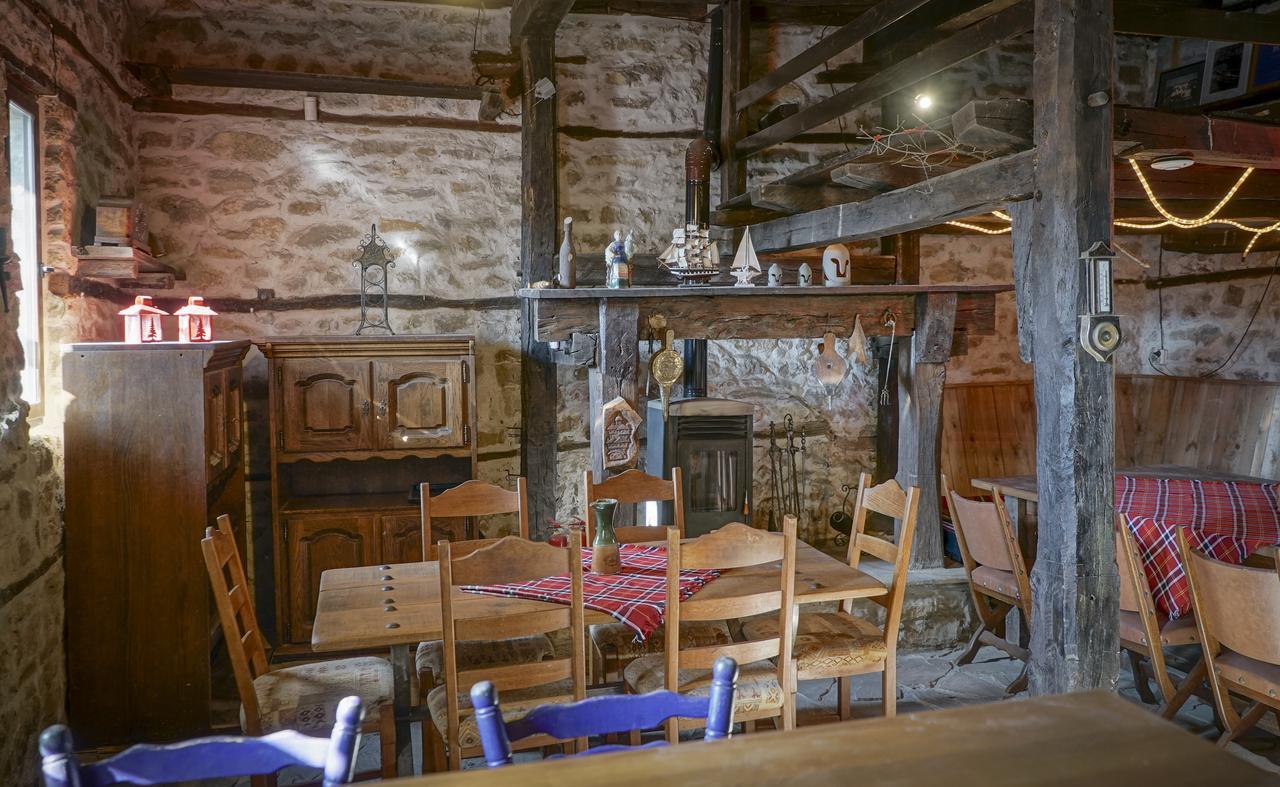Hotel Rooster House Veliko Tărnovo Esterno foto
