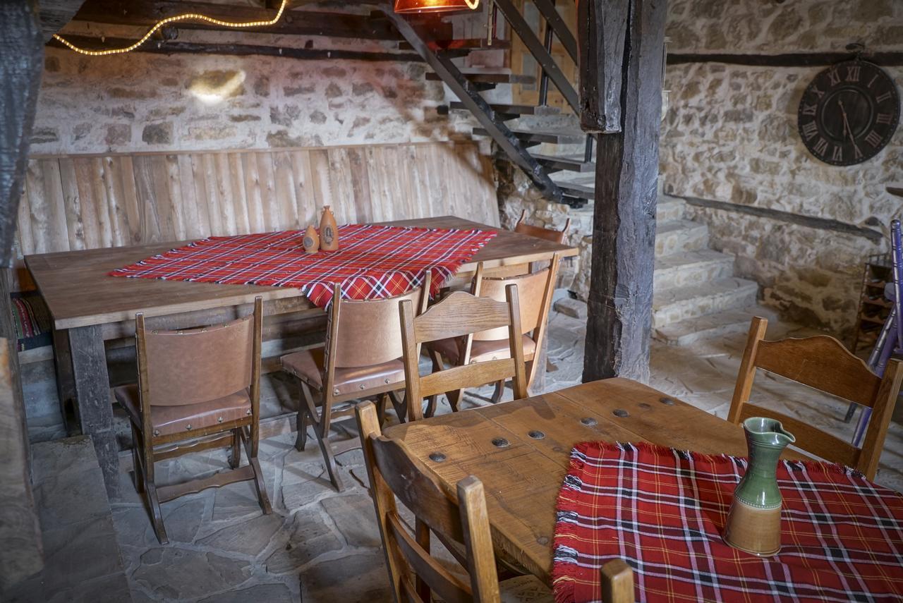 Hotel Rooster House Veliko Tărnovo Esterno foto